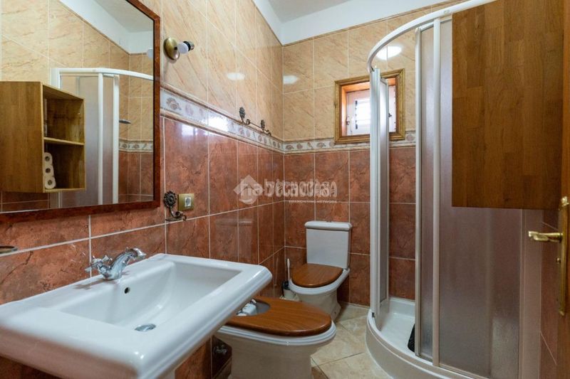 Foto 2895f708-4843-4410-935a-dd74c0d5e524. Casa aparellada a Casco Urbano Adeje