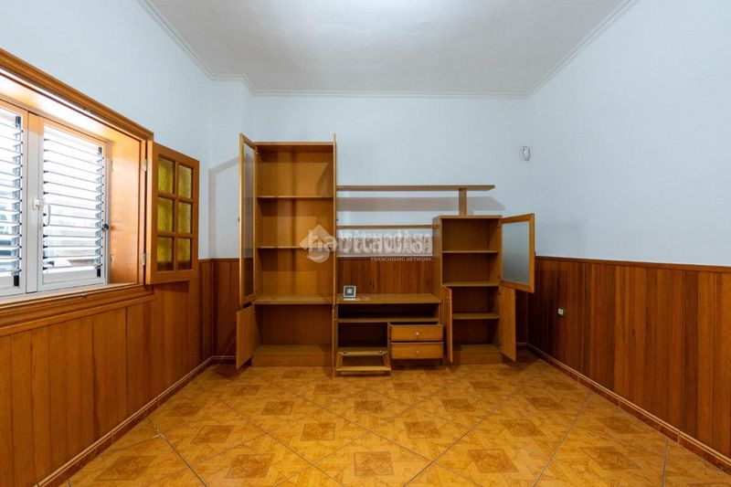 Foto e30d87fb-ce0e-41ad-a923-0f485d92f075. Casa aparellada a Casco Urbano Adeje