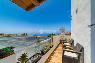 Casa aparellada a Tijoco Bajo. Casa en venta en adeje