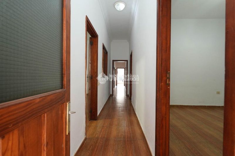 Foto 9b3145df-cc5b-4da6-a693-18c2160a37fa. Casa a Casco Urbano Adeje