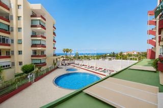 Etagenwohnung in Playa Fañabé Alto. Piso en venta en adeje