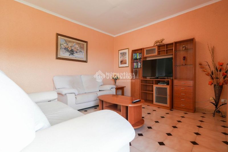 Foto 277587e3-0233-4e53-b173-143c1898b5f3. Piso  en venta en San Eugenio Alto Adeje