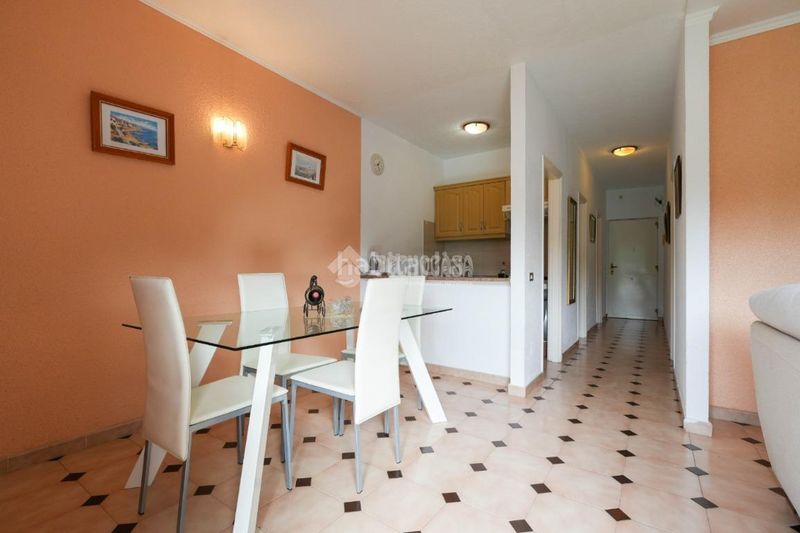 Foto 3ff108ae-c443-44fa-bf92-73c84ac36533. Piso  en venta en San Eugenio Alto Adeje