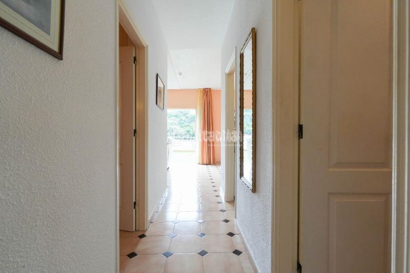 Foto a3a18e74-a239-4941-9cc0-0c4112a22de8. Piso  en venta en San Eugenio Alto Adeje