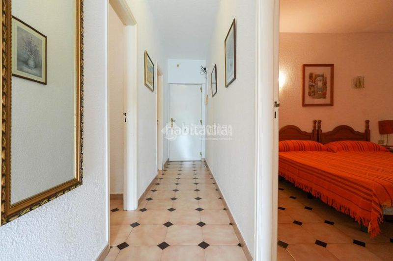 Foto b1605f84-bb4e-47ed-83de-66c08ad64b62. Piso  en venta en San Eugenio Alto Adeje