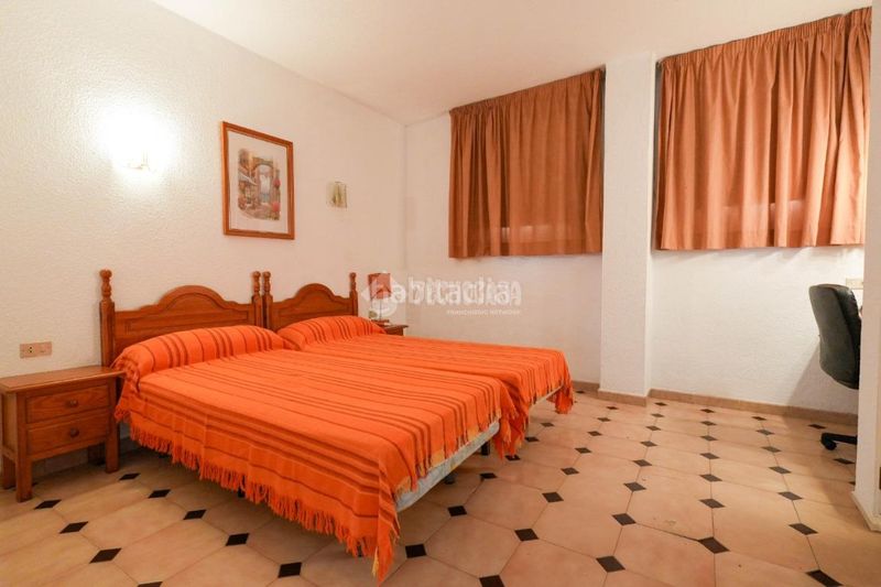 Foto e99419f4-08be-42bc-b3b6-3102c89e7f8c. Piso  en venta en San Eugenio Alto Adeje