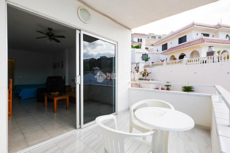 Foto c31fbac4-b442-4e1c-b04e-d87bc17b914b. Estudio piso en venta en San Eugenio Alto Adeje