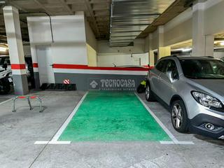 Aparcament cotxe a Casco Urbano. Boxplaza de garaje en venta en adeje