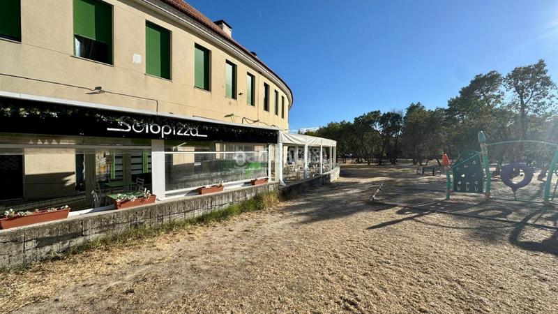 Foto da89c2ce-8342-43df-a430-cf16477fc25e. Locale commerciale con riscaldamento in Colegios Moralzarzal