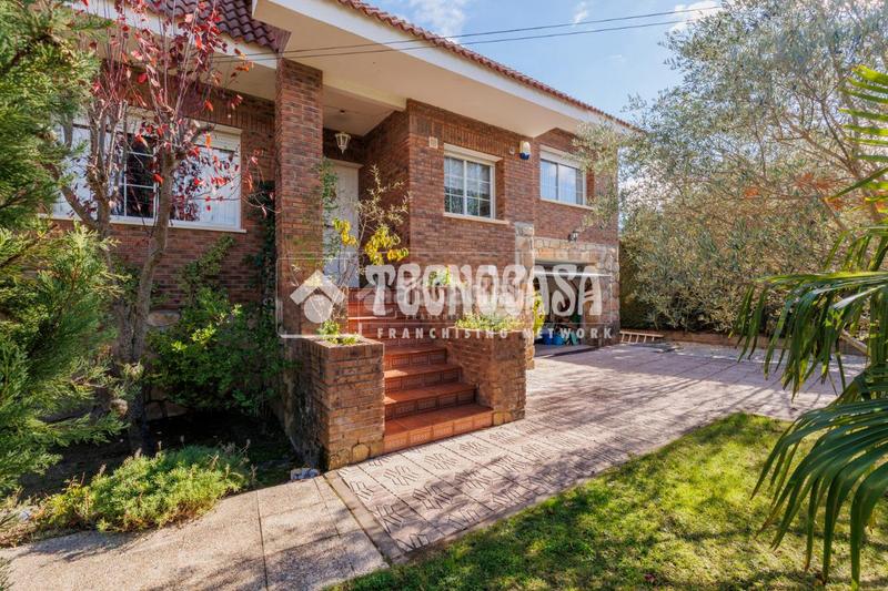 Foto 115f7e57-6bfc-4dad-af7e-0bc58e55d6e4. Casa  en venta en el boalo en Cerceda