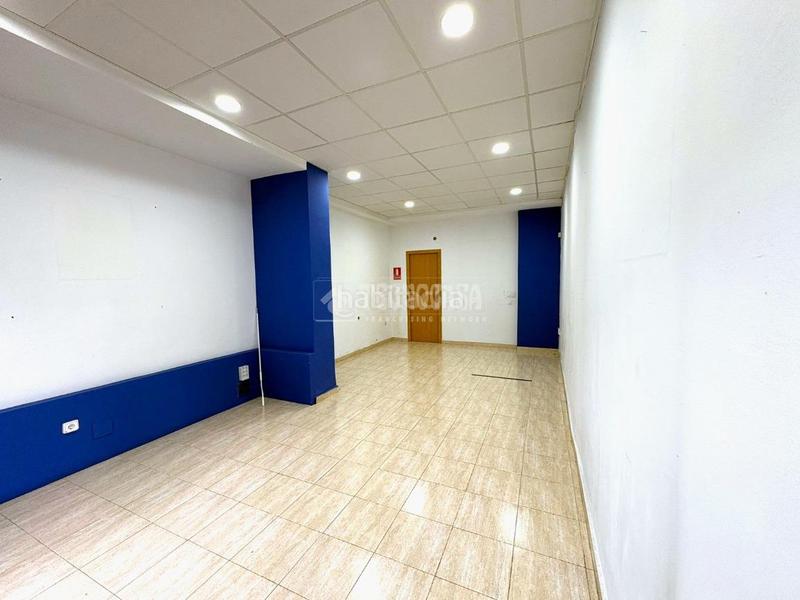 Foto d46bb834-6a40-4011-bc94-83b0c39c47df. Lloguer local comercial a Centro Moralzarzal