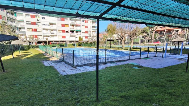 Foto 0315dc79-dbed-4bdc-8dc4-2625087789ee. Pis amb piscina a Colegios Moralzarzal