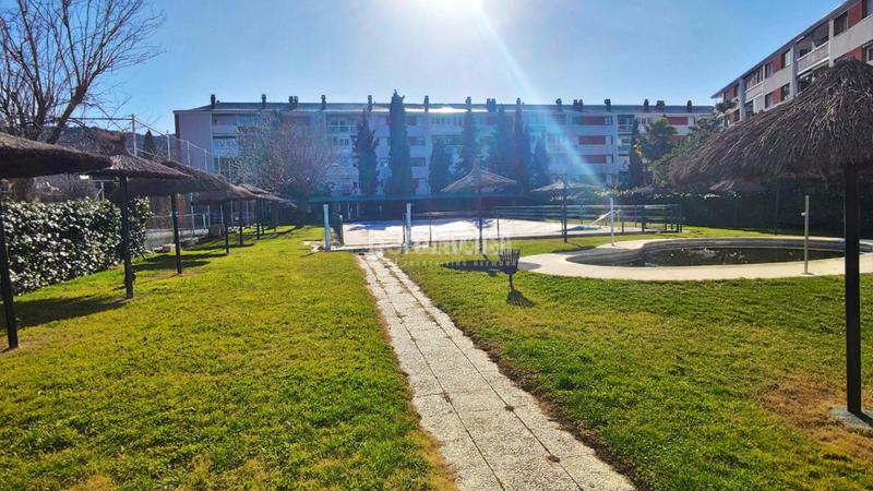 Foto e2a1f82a-aec2-4673-b1ab-88f6d3eb74b1. Pis amb piscina a Colegios Moralzarzal