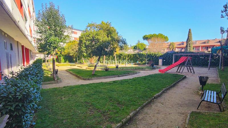 Foto fc778bc7-0967-4f5b-b145-12e7c4e61754. Pis amb piscina a Colegios Moralzarzal