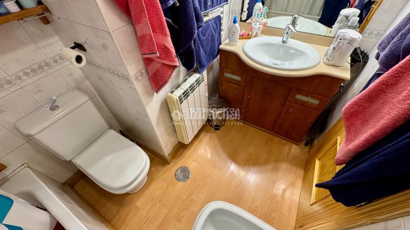 Foto b75efeb1-1102-46a5-b8ed-1a20cd73a0fa. Pis amb calefacció aparcament a Alpedrete