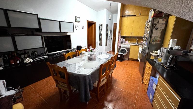 Foto 99a71ba8-7a7a-452e-a9f0-8fea71497ca6. Etagenwohnung mit heizung in Centro Moralzarzal