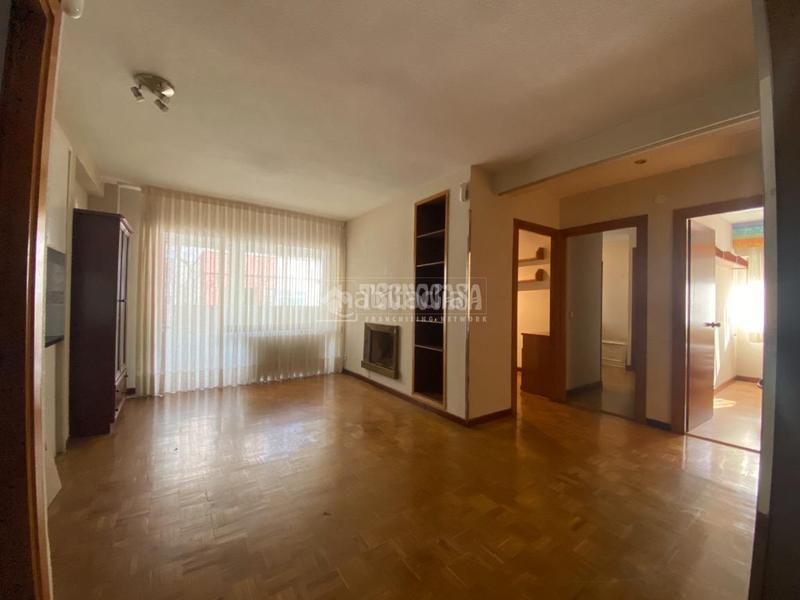 Foto 014f29ed-444f-4fbf-9980-9943f4f81ec0. Etagenwohnung mit heizung in Las Águilas Madrid