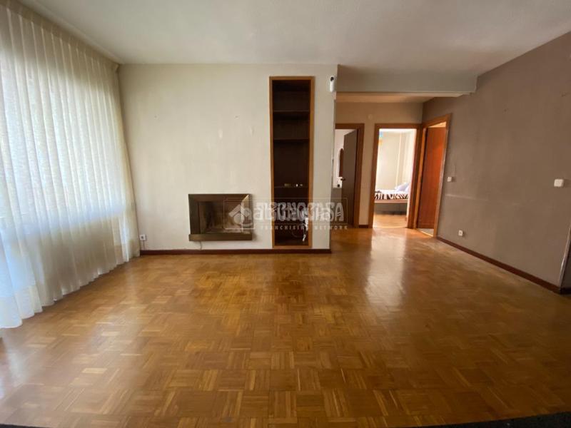 Foto 38d2a286-cf04-4a8d-8c65-a9fa0080f662. Etagenwohnung mit heizung in Las Águilas Madrid