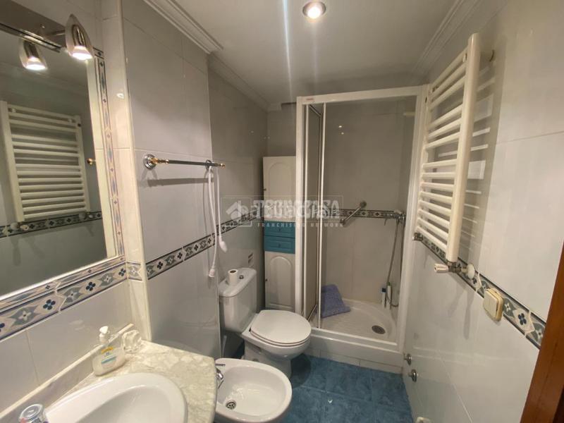 Foto 5cd86252-4710-41f9-b7b7-4f63735cf990. Etagenwohnung mit heizung in Las Águilas Madrid