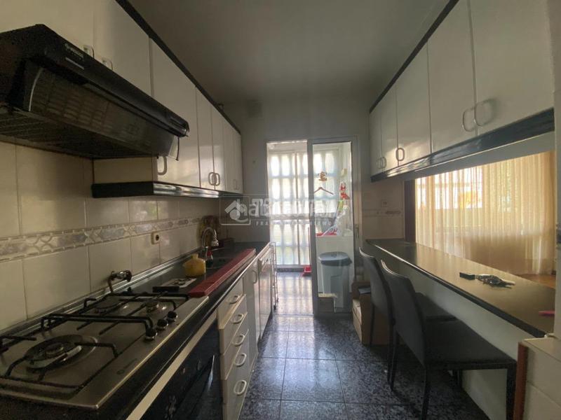 Foto 61a7f1ea-3ff4-45c3-a783-30e33d24824e. Etagenwohnung mit heizung in Las Águilas Madrid