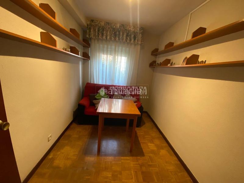 Foto 7bf0e699-5339-48fe-88ef-e06af5bd9d5a. Etagenwohnung mit heizung in Las Águilas Madrid