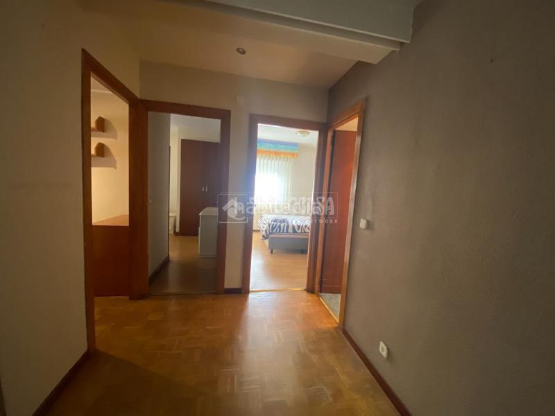 Foto b0335781-1a13-4c4f-b15c-f53d37263e7d. Etagenwohnung mit heizung in Las Águilas Madrid