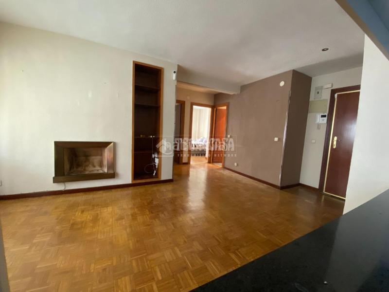 Foto b409a779-c64a-49fc-938a-de560b2fbb05. Etagenwohnung mit heizung in Las Águilas Madrid