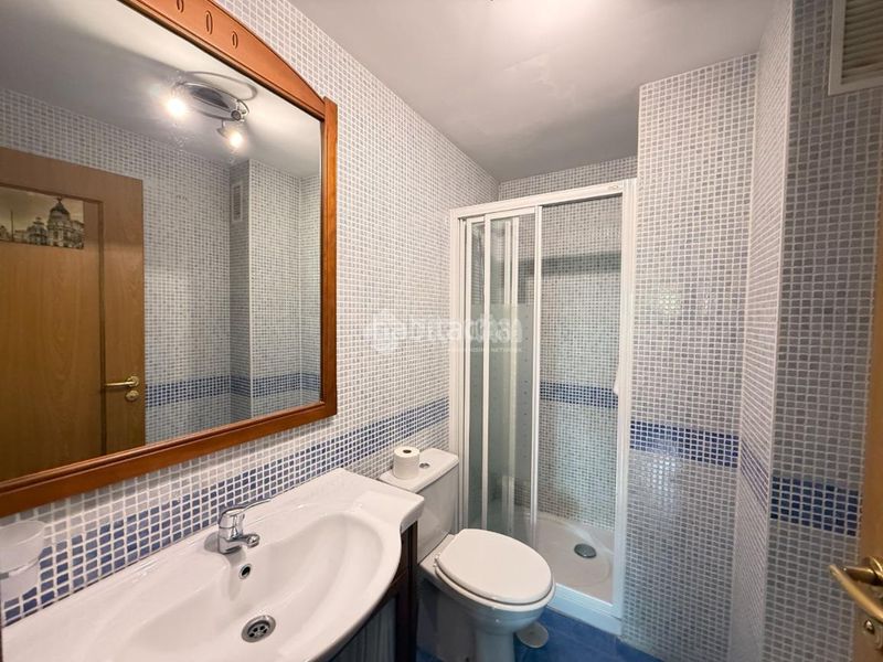Foto a6a5a4aa-3ddd-4948-b32d-8d1264c42f83. Pis amb calefacció aparcament piscina a Cuatro Vientos Madrid