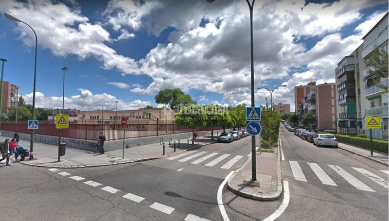 Foto ee0162c0-db4d-4a9e-9a41-a8509336c604. Parking coche boxplaza de garaje en venta en Las Águilas Madrid