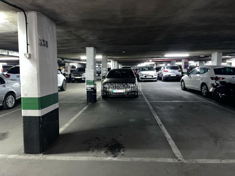Foto ef5e8a15-05e7-4926-b0c0-cf9a09d396d6. Parking coche boxplaza de garaje en venta en Las Águilas Madrid