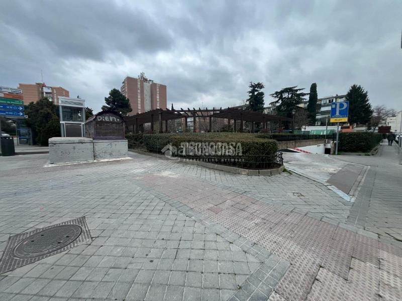 Foto f04d9944-4600-43f1-a7c0-5fbee87985cb. Parking coche boxplaza de garaje en venta en Las Águilas Madrid