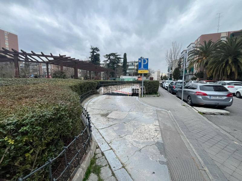 Foto 1364eb9b-7cf6-48b0-8d8b-c5fd6aeff8d8. Aparcament cotxe a Las Águilas Madrid