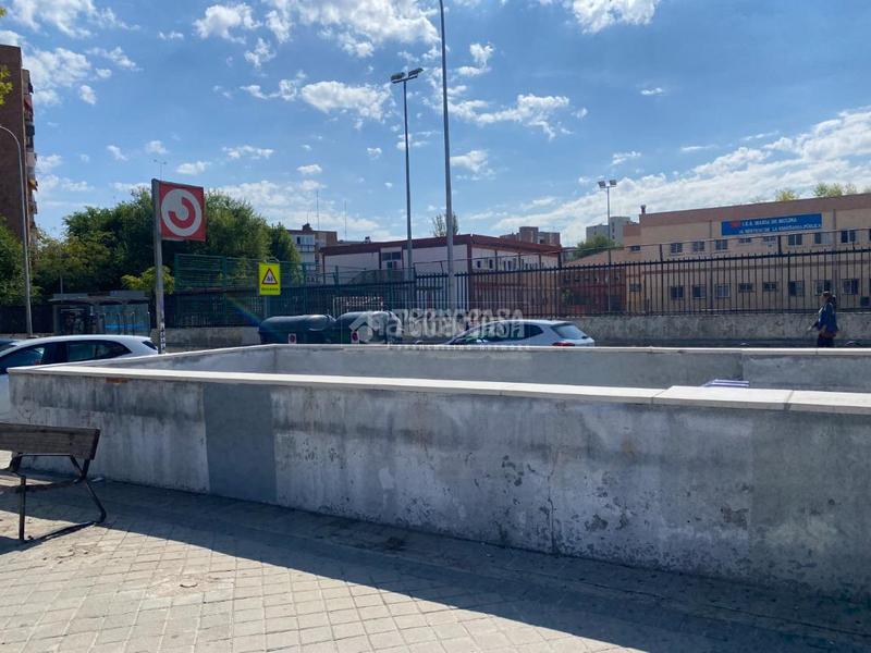 Foto 2f1a3683-a9c1-4574-8e78-b95a933d0a36. Aparcament cotxe a Las Águilas Madrid