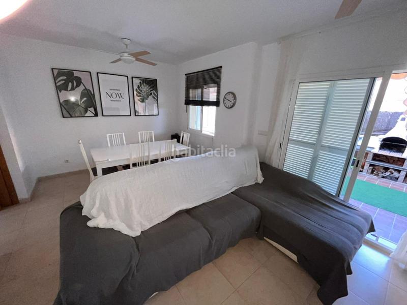 Foto e0fcc043-4ac4-413d-ac7d-d4254b935363. Alquiler casa en Benajarafe - calle escribano 28 vive junto al mar en este precioso adosado !. en Benajarafe