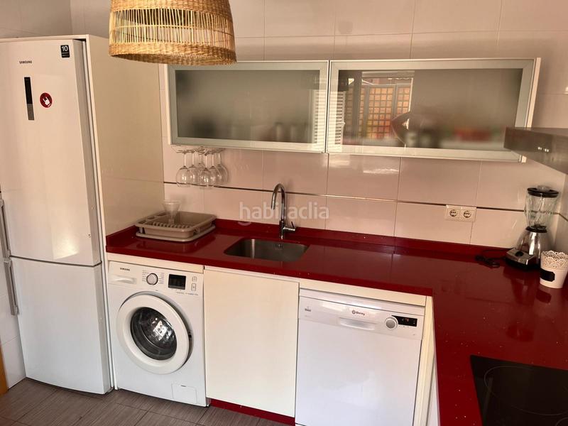 Foto fb93516f-a519-4fac-a892-c8a50debba2d. Alquiler casa en Benajarafe - calle escribano 28 vive junto al mar en este precioso adosado !. en Benajarafe