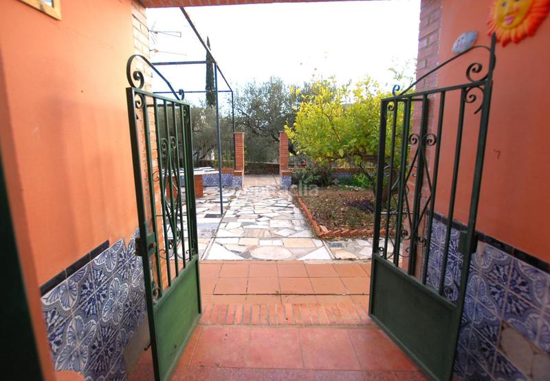 Foto 1f79f2a2-e451-434b-a258-37e11de8581f. Haus mit parking in Periana