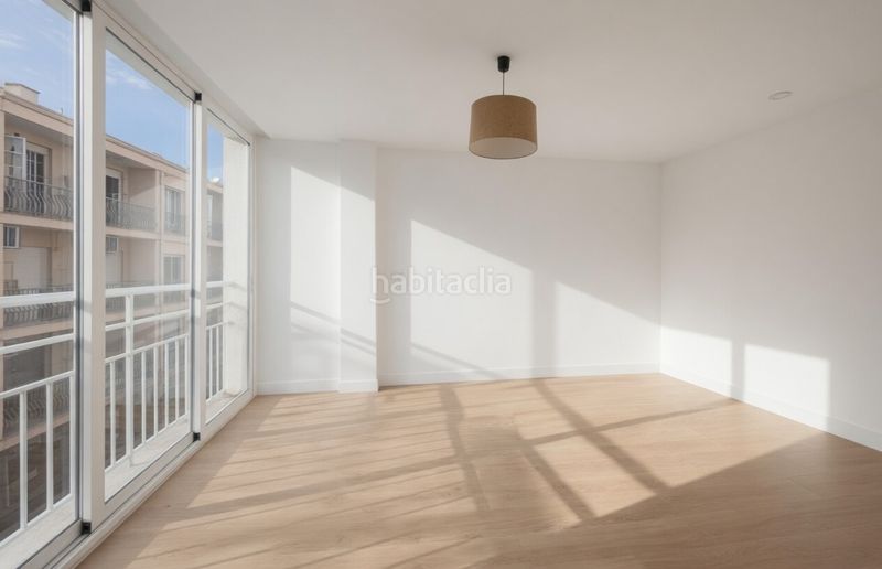 Foto 50151309-b72b-4f7f-a490-a3aeb02d3fc5. Lloguer pis amb calefacció a El Palo Málaga