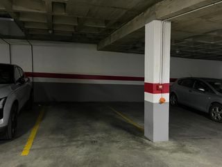 Car parking in Málaga - cl madre de dios 32. Garaje amplio en pleno centro de málaga  zona la merced