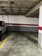 Autoparkplatz in Málaga - cl madre de dios 32. Garaje amplio en pleno centro de málaga  zona la merced