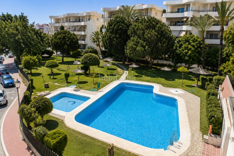 Foto 286bb701-5114-455d-b94a-1075d1aeab80. Pis amb piscina a Nueva Atalaya Estepona