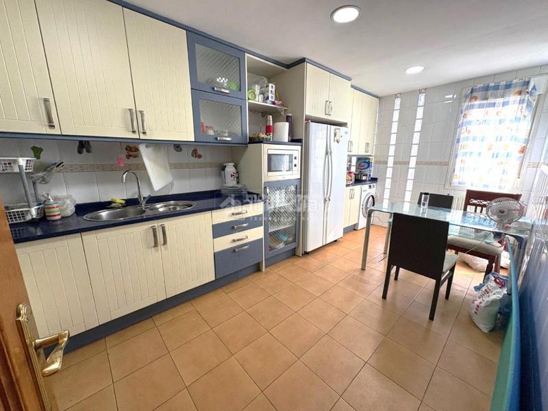 Foto 3d512777-e4fa-40bb-902b-80df391ef9ae. Casa pareada casa en venta en Fuentebella-San Fermín-El Leguario Parla
