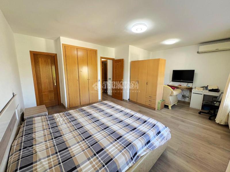 Foto f77bb71a-7f1b-42cd-a59e-3d3827e6e8b6. Casa pareada casa en venta en Fuentebella-San Fermín-El Leguario Parla