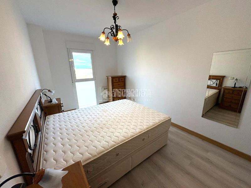 Foto 7a1a0461-080d-464e-aafc-09fd2b315324. Pis amb calefacció aparcament a La Ermita Parla