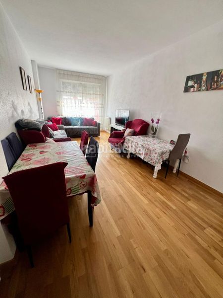 Foto 11c5a339-91e4-43f6-9421-c4c4170a8a6f. Flat with heating parking pool in Parla este Parla