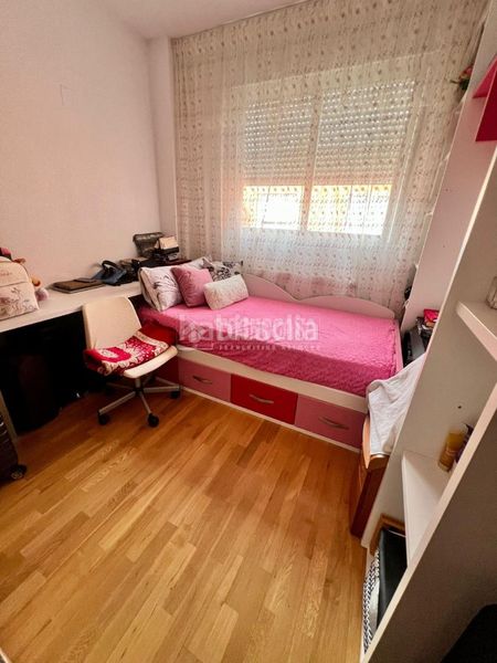 Foto 8bdafd52-1475-44e3-839f-193045f29475. Flat with heating parking pool in Parla este Parla