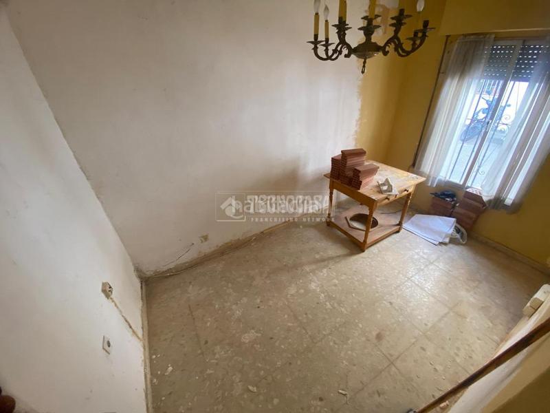 Foto a1f42d7e-8a13-4940-aee2-0d030bc1f13c. Piso  en venta en Barrio de Ciudad Jardín Málaga