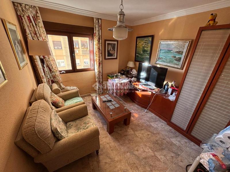 Foto 943527a7-7eaa-43ae-91a5-e17f8bc6ff71. Pis a Barrio de Ciudad Jardín Málaga