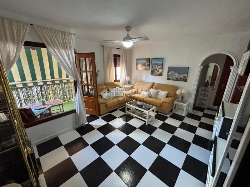 Foto 2c85fa7d-1cf6-45a3-bcc1-0a322d0262c3. Piso  en venta en Barrio de Ciudad Jardín Málaga