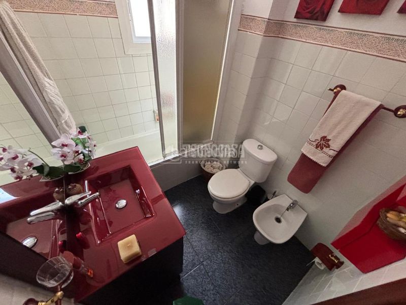 Foto eb95d3a7-91ec-4cb6-b8ac-1432b7787702. Piso  en venta en Barrio de Ciudad Jardín Málaga