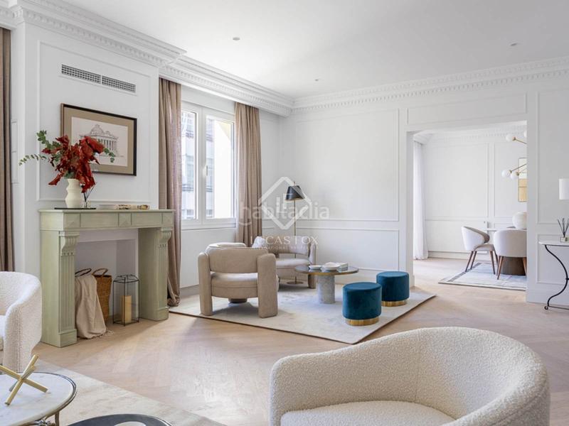 Foto c25d6806-cdfc-4248-a217-3e2ffe7e24e2. Piso exclusivo piso de 323 m en venta en una finca clásica en Recoletos, en Madrid